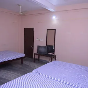 https://ppg-tourist-home.kerala-hotels.net